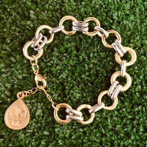 Meet your Posher, Mabel